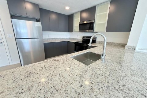 Condo in Orlando, Florida, 3 bedrooms № 2227151 - photo 3