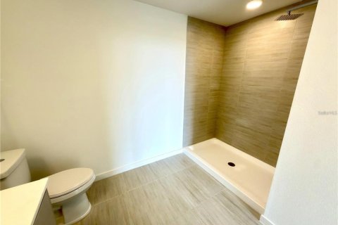 Condo in Orlando, Florida, 3 bedrooms № 2227151 - photo 14