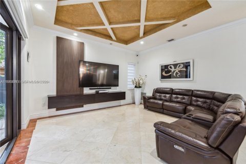 Villa ou maison à vendre à Miami Lakes, Floride: 4 chambres, 351.45 m2 № 2025443 - photo 29