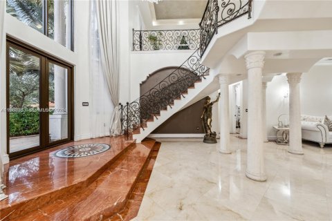Villa ou maison à vendre à Miami Lakes, Floride: 4 chambres, 351.45 m2 № 2025443 - photo 25