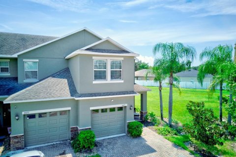 Townhouse in Lakeland, Florida 3 bedrooms, 133.22 sq.m. № 2210147 - photo 3