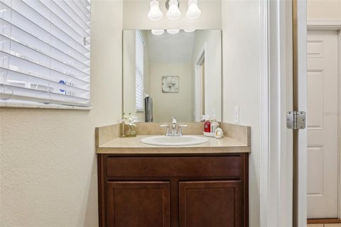 Townhouse in Lakeland, Florida 3 bedrooms, 133.22 sq.m. № 2210147 - photo 19