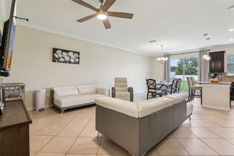 Townhouse in Lakeland, Florida 3 bedrooms, 133.22 sq.m. № 2210147 - photo 12