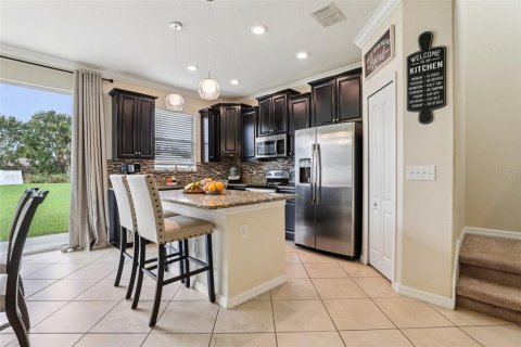 Townhouse in Lakeland, Florida 3 bedrooms, 133.22 sq.m. № 2210147 - photo 17