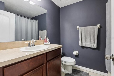 Townhouse in Lakeland, Florida 3 bedrooms, 133.22 sq.m. № 2210147 - photo 28