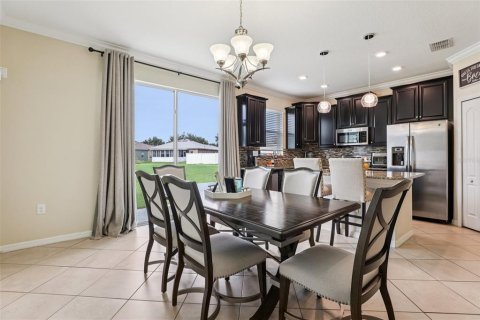 Townhouse in Lakeland, Florida 3 bedrooms, 133.22 sq.m. № 2210147 - photo 16