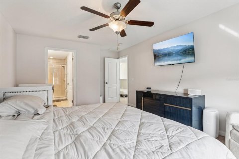 Townhouse in Lakeland, Florida 3 bedrooms, 133.22 sq.m. № 2210147 - photo 22