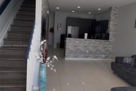 Touwnhouse à vendre à Lauderhill, Floride: 2 chambres, 104.05 m2 № 2025158 - photo 10