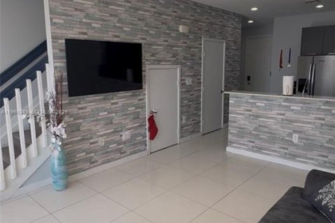 Touwnhouse à vendre à Lauderhill, Floride: 2 chambres, 104.05 m2 № 2025158 - photo 11