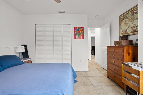 Townhouse in Pembroke Pines, Florida 3 bedrooms, 157.75 sq.m. № 1991856 - photo 25