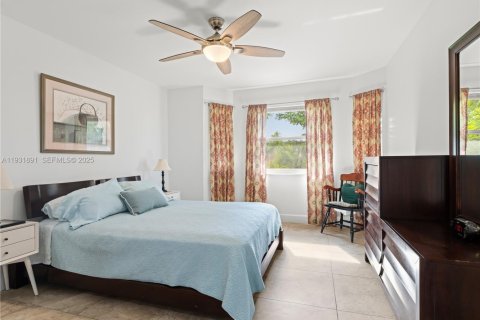 Townhouse in Pembroke Pines, Florida 3 bedrooms, 157.75 sq.m. № 1991856 - photo 17