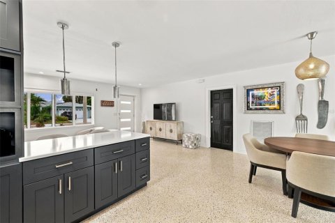 Villa ou maison à vendre à Saint Petersburg, Floride: 3 chambres, 144.37 m2 № 2419074 - photo 12