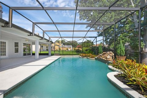 House in Orlando, Florida 4 bedrooms, 185.71 sq.m. № 1831601 - photo 7
