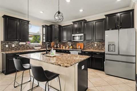 House in Riverview, Florida 4 bedrooms, 238.85 sq.m. № 2228018 - photo 8