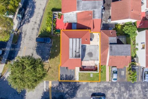 Condo in Miami, Florida, 3 bedrooms № 2005980 - photo 7