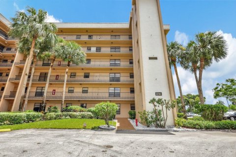Copropriété à vendre à Lake Worth, Floride: 2 chambres, 94.76 m2 № 2083000 - photo 2