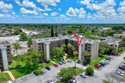 Copropriété à vendre à Lake Worth, Floride: 2 chambres, 94.76 m2 № 2083000 - photo 19