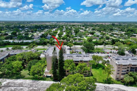 Copropriété à vendre à Lake Worth, Floride: 2 chambres, 94.76 m2 № 2083000 - photo 22
