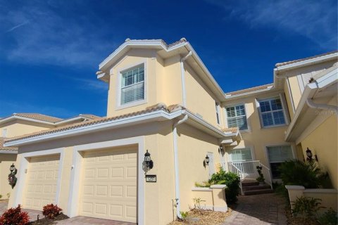 Touwnhouse à vendre à Sarasota, Floride: 3 chambres, 173.08 m2 № 1807474 - photo 2