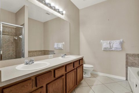 Casa en venta en Sun City Center, Florida, 4 dormitorios, 255.48 m2 № 2221376 - foto 10