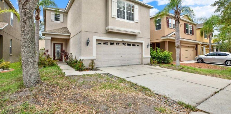 Casa en Sun City Center, Florida 4 dormitorios, 255.48 m2 № 2221376