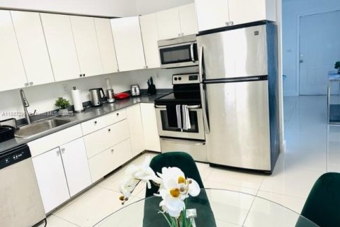Appartement à louer à Miami, Floride: 2 chambres, 111.48 m2 № 2016645 - photo 9