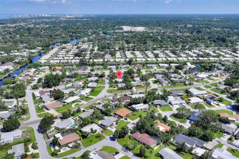 Villa ou maison à louer à Sarasota, Floride: 3 chambres, 154.12 m2 № 1900250 - photo 7