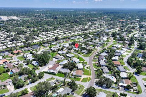 Villa ou maison à louer à Sarasota, Floride: 3 chambres, 154.12 m2 № 1900250 - photo 6