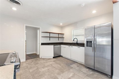 Villa ou maison à louer à Sarasota, Floride: 3 chambres, 154.12 m2 № 1900250 - photo 28