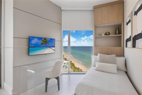 Condo in Sunny Isles Beach, Florida, 4 bedrooms  № 1833773 - photo 24