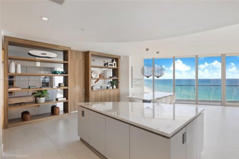 Condo in Sunny Isles Beach, Florida, 4 bedrooms  № 1833773 - photo 18