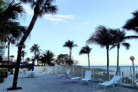 Copropriété à louer à Pompano Beach, Floride: 2 chambres, 130.06 m2 № 1868561 - photo 7