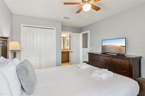 House in Davenport, Florida 6 bedrooms, 321.91 sq.m. № 2239942 - photo 21