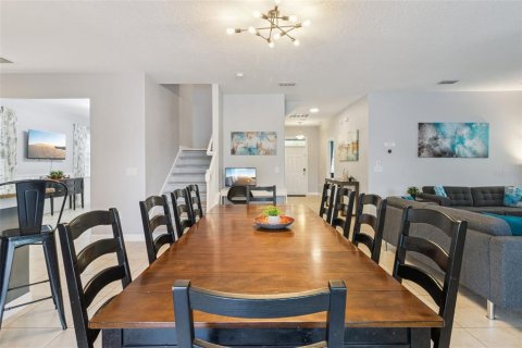 House in Davenport, Florida 6 bedrooms, 321.91 sq.m. № 2239942 - photo 8