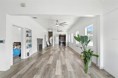 Villa ou maison à vendre à Tampa, Floride: 3 chambres, 140.47 m2 № 1815956 - photo 15