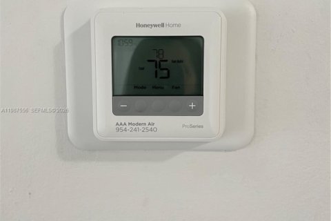 Copropriété à vendre à Fort Lauderdale, Floride: 1 chambre, 64.1 m2 № 2048932 - photo 13