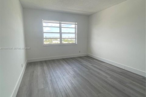 Copropriété à vendre à Fort Lauderdale, Floride: 1 chambre, 64.1 m2 № 2048932 - photo 6
