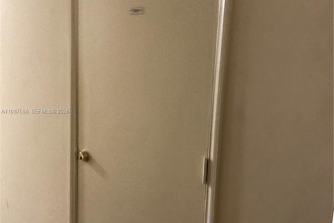 Copropriété à vendre à Fort Lauderdale, Floride: 1 chambre, 64.1 m2 № 2048932 - photo 14