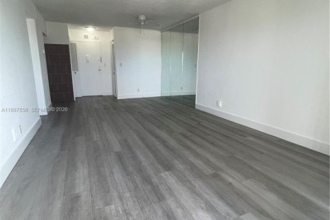 Copropriété à vendre à Fort Lauderdale, Floride: 1 chambre, 64.1 m2 № 2048932 - photo 20