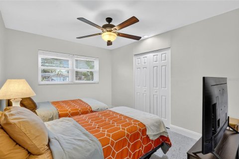 House in Tampa, Florida 4 bedrooms, 166.39 sq.m. № 1880716 - photo 23