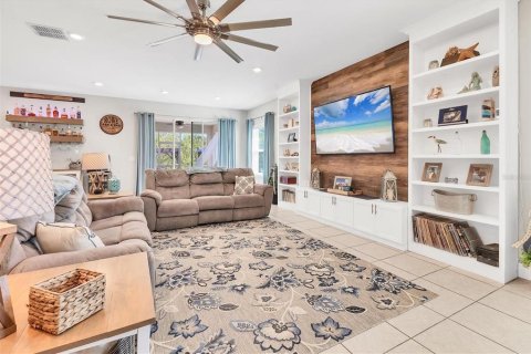 House in Port Charlotte, Florida 4 bedrooms, 229.47 sq.m. № 1805276 - photo 10