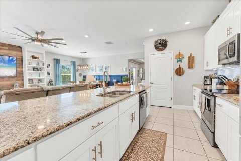 House in Port Charlotte, Florida 4 bedrooms, 229.47 sq.m. № 1805276 - photo 16