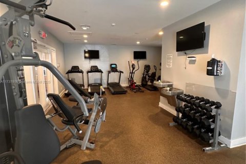 Condo in West Palm Beach, Florida, 1 bedroom  № 1709870 - photo 11