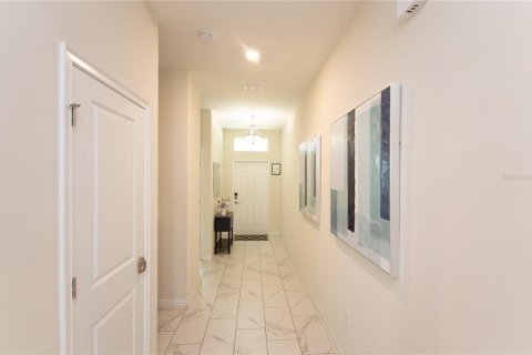 Casa en alquiler en Davenport, Florida, 6 dormitorios, 305.74 m2 № 1723491 - foto 3