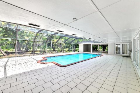 House in Palmetto Bay, Florida 4 bedrooms, 276.76 sq.m. № 1921961 - photo 14