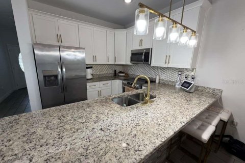 Touwnhouse à louer à Kissimmee, Floride: 3 chambres, 142.6 m2 № 2147441 - photo 14