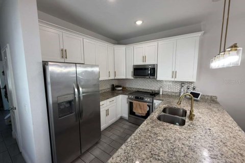 Touwnhouse à louer à Kissimmee, Floride: 3 chambres, 142.6 m2 № 2147441 - photo 12