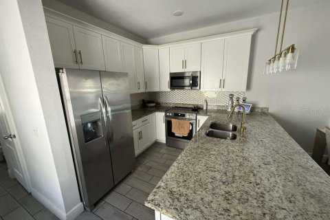Touwnhouse à louer à Kissimmee, Floride: 3 chambres, 142.6 m2 № 2147441 - photo 10