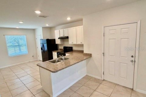 Touwnhouse à louer à Kissimmee, Floride: 3 chambres, 155.52 m2 № 2166946 - photo 9