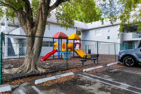 Copropriété à vendre à Palmetto Bay, Floride: 1 chambre, 61.69 m2 № 2004330 - photo 25